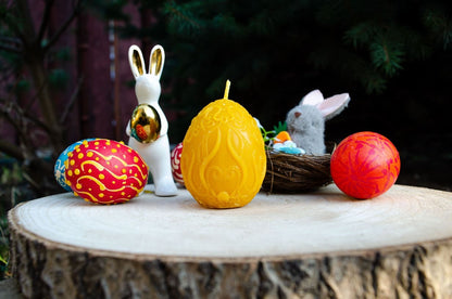 Beeswax candle "Easter Egg"